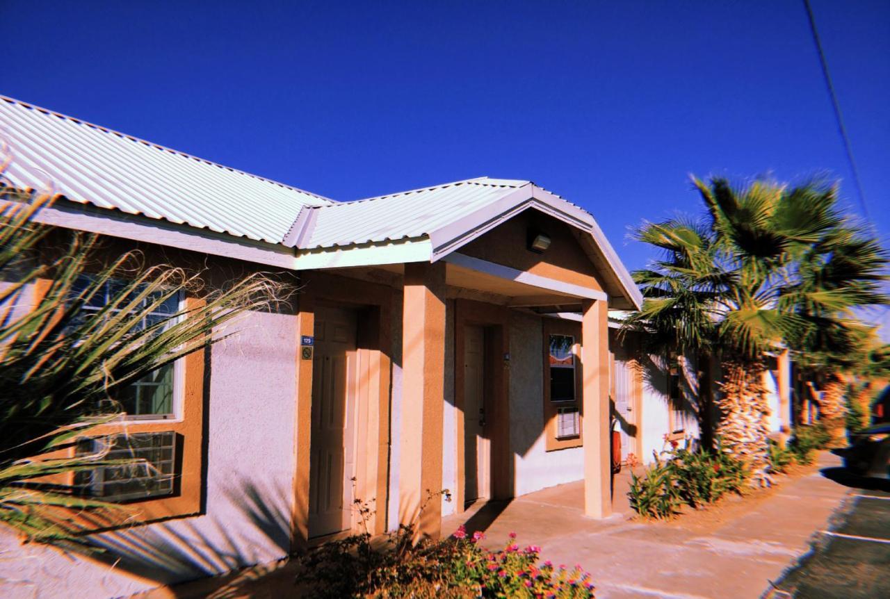 Desert Inn Van Horn Exterior photo