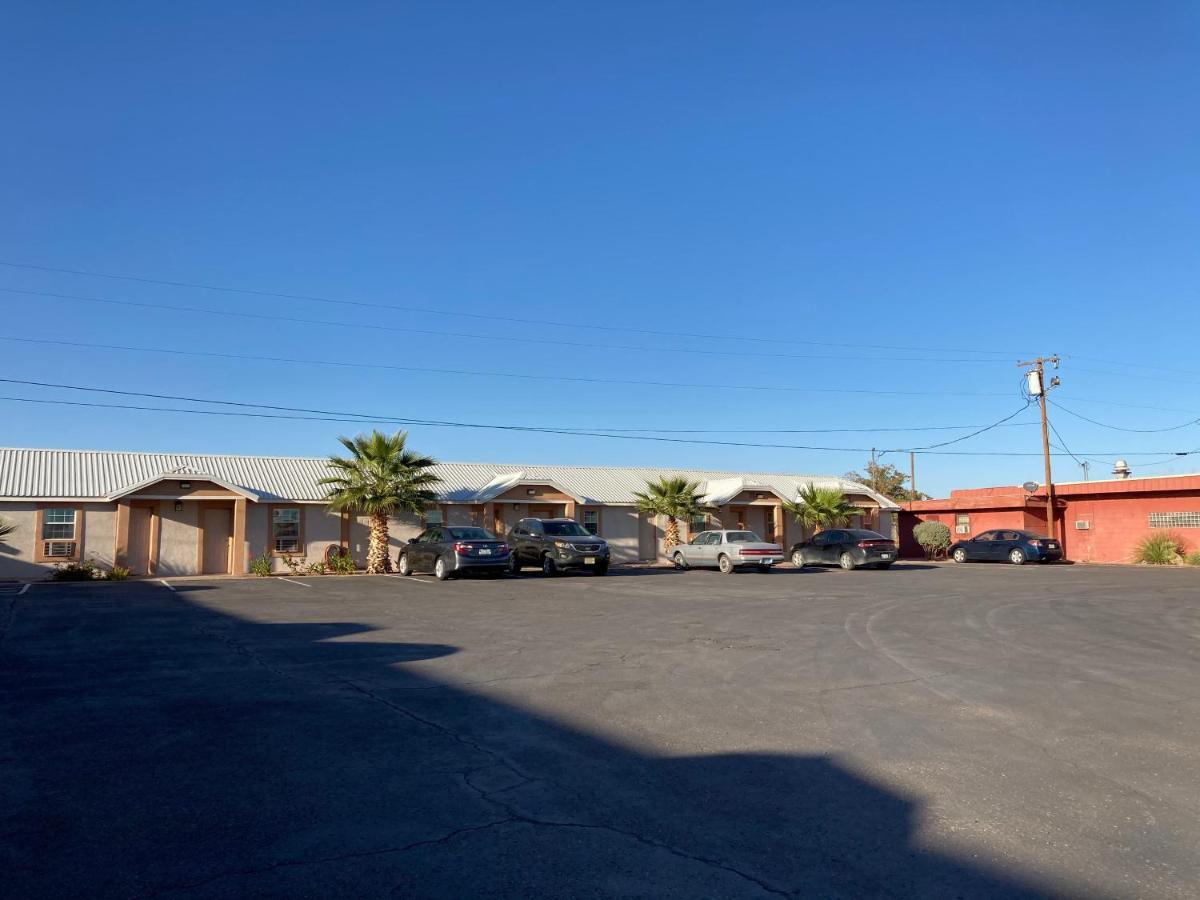 Desert Inn Van Horn Exterior photo